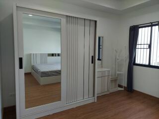 2 Bed Townhouse for Rent at San Kampheang