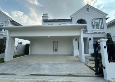 House for Rent at  Villaggio 3 Srinakarin - Bangna