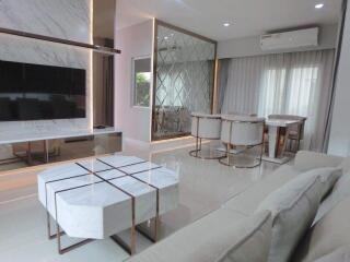 House for Rent at Grandio Ramintra-Wongwaen