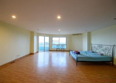 สตูดิโอ คอนโด สำหรับขาย ใน นาจอมเทียน - Grand View Condo Pattaya