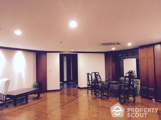 3-BR Condo at Tridhos City Marina near BTS Wongwian Yai (ID 514802)