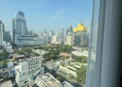 1-BR Condo near BTS Phloen Chit