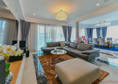 6 Bed House For Sale In East Pattaya - Not In A Village