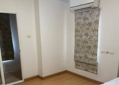 2-BR Condo at Happy Condo Ratchada 18 near MRT Huai Khwang (ID 423596)