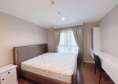 3 bed Condo in Belle Grand Rama 9 Huai Khwang Sub District C019911