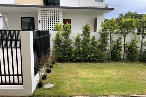 3 Bedroom, 2-storey house for rent in Saraphi