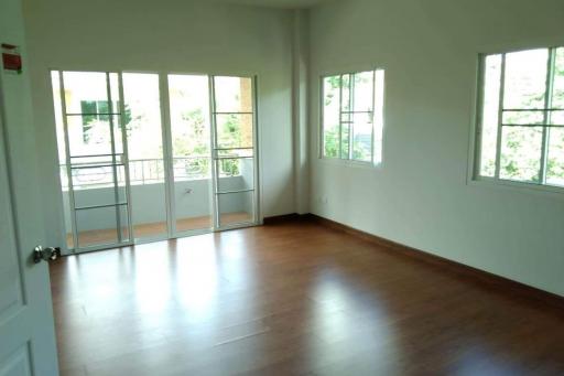 4 Bedroom Brand new 2 Story House for Sale in San Phak Wan, Hang Dong.