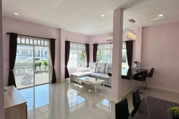 2 Bedrooms Charming Single-Story Home in Villa Lanna , San Kamphaeng - Must Sell Quickly!