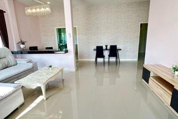 2 Bedrooms Charming Single-Story Home in Villa Lanna , San Kamphaeng - Must Sell Quickly!