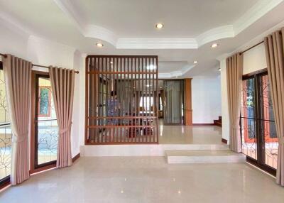 4 bed house for rent in Chang Phuak, Muang Chiang Mai