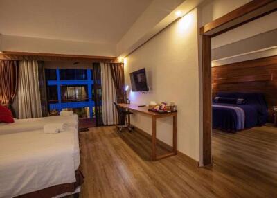 Hotel with pool for sale in Muang Chiang Mai