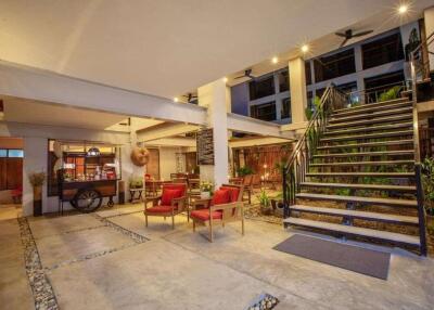 Hotel with pool for sale in Muang Chiang Mai