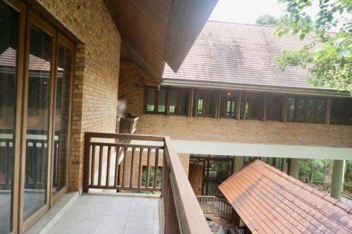 Unique house 3 bed for sale in Doi Saket, Chiang Mai