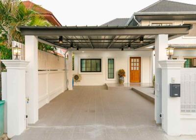 Stunning Pool Villa: House for Sale in Chiang Mai  7.99M Baht