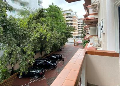 Pet friendly 3 bedrooms with balcony in Sukhumvit 31 - 920071001-12565