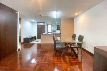 Spacious 2 Bedroom Apartment with Balcony  BTS Phromphong