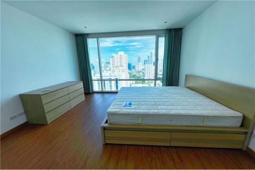 For Sale Un-furnished 2beds @Fullerton close to BTS Ekamai - 920071001-12562