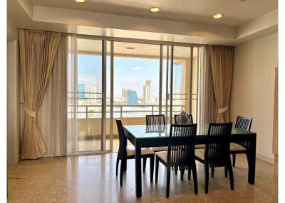 Spacious Apartment @Hampton Thonglor 10