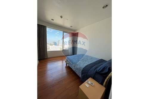 Spacious Apartment @Hampton Thonglor 10