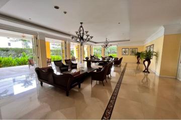 For rent Spacious 3 beds + maid quarter , on 2 floor Supreme Garden