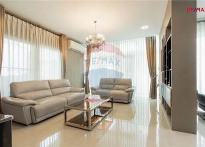 290 Sqm., 4 Beds House listed for ฿ 18,900,000.