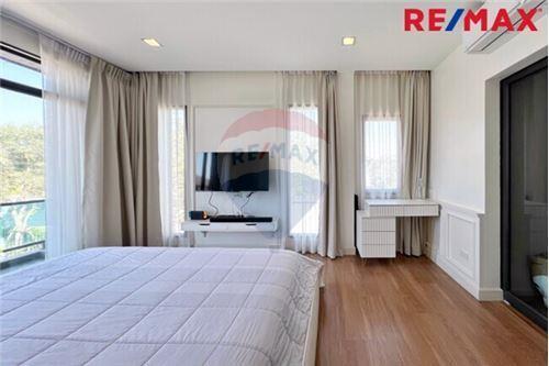 234 Sqm., 4 Beds House listed for ฿ 13,500,000.