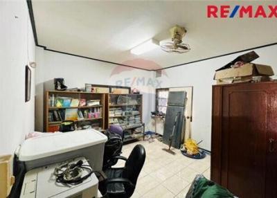 185 Sqm., 3 Beds Townhouse listed for ฿ 10,000,000.