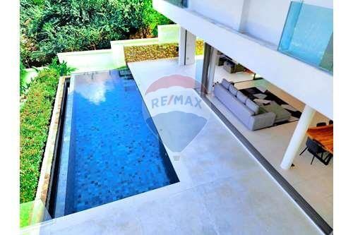 3-Bedroom Smart Villa Sea Views & Private Pool in Bophut, Koh Samui