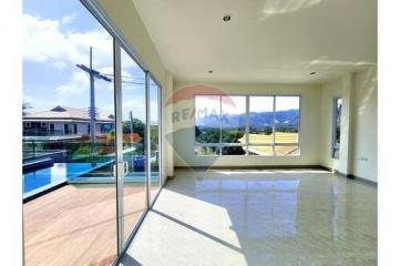 4 Bedrooms Partially Chaweng Lake View Pool Villa, Koh Samui