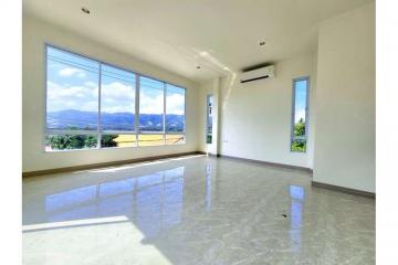 4 Bedrooms Partially Chaweng Lake View Pool Villa, Koh Samui