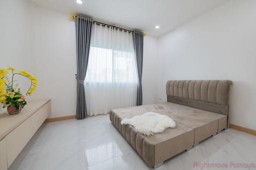 3 Bed House For Sale In East Pattaya - Raviporn Village 1