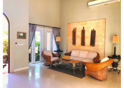 472 Sqm., 3 Beds, 2 Baths House listed for ฿ 13,500,000.