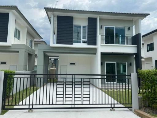 For Rent Pathum Thani Single House Centro Phahol-Vibhavadi 2 Phahonyothin Khlong Luang