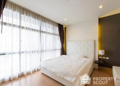 3-BR Condo at Urbano Absolute near BTS Krung Thon Buri