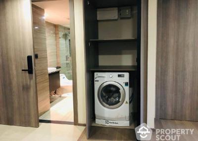 1-BR Condo at Klass Sarasin Rajdamri near BTS Ratchadamri