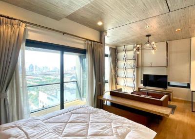 1-BR Condo at Circle Living Prototype New Petchburi near MRT Phetchaburi