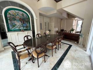 4-BR House near BTS Krung Thon Buri