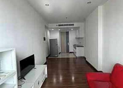 1-BR Condo at Supalai Lite Sathorn in Bang Khlo