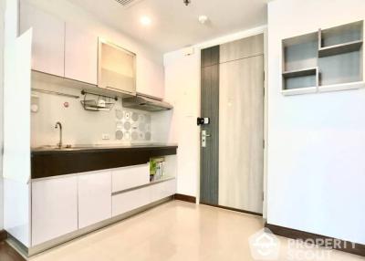 1-BR Condo at Supalai Lite Sathorn-Charoenrat near BTS Saphan Taksin (ID 494594)