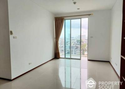 1-BR Condo at Villa Sathorn near BTS Krung Thon Buri