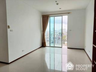 1-BR Condo at Villa Sathorn near BTS Krung Thon Buri