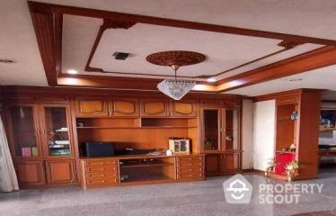 4-BR House in Bang Khlo