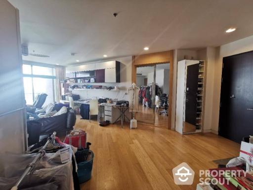 4-BR Condo at Chatrium Residence Riverside near BTS Saphan Taksin