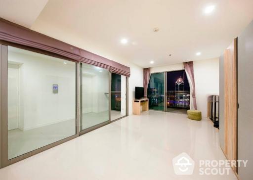 2-BR Condo at Star View close to Phra Ram 3