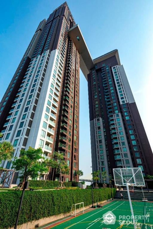 2-BR Condo at Star View close to Phra Ram 3