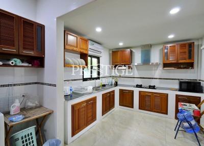 Private House – 4 bed 4 bath in East Pattaya PP10124