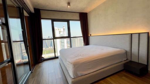 2 bed Duplex in The Lofts Asoke Khlong Toei Nuea Sub District D020800