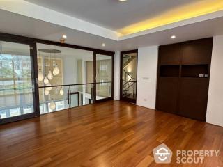 3-BR Condo at The Loft Sathorn near MRT Khlong Toei