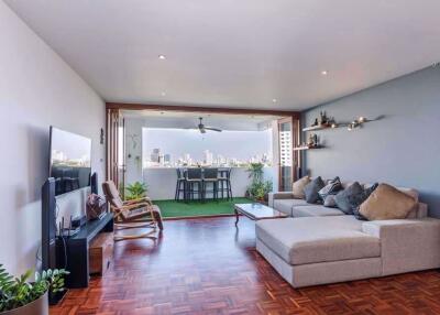 2 bed Condo in DS Tower 2 Sukhumvit 39 Khlong Tan Nuea Sub District C09635