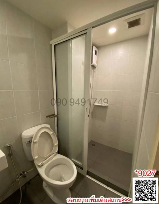 Small modern bathroom with enclosed shower